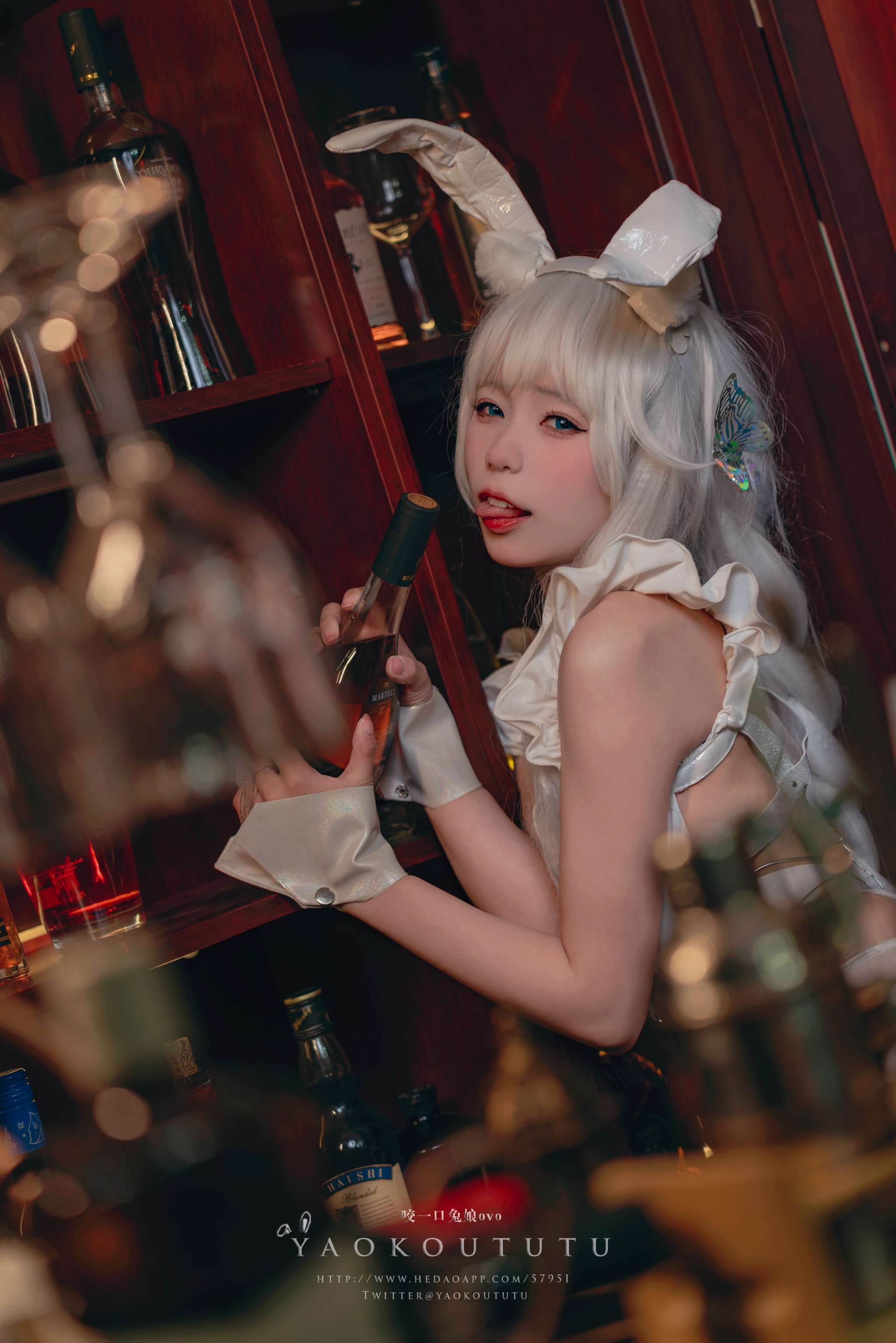 咬一口兔娘 - NO.094 (黏黏团子兔) 十月T3特典『恶毒酒吧』[39P]-XikXak